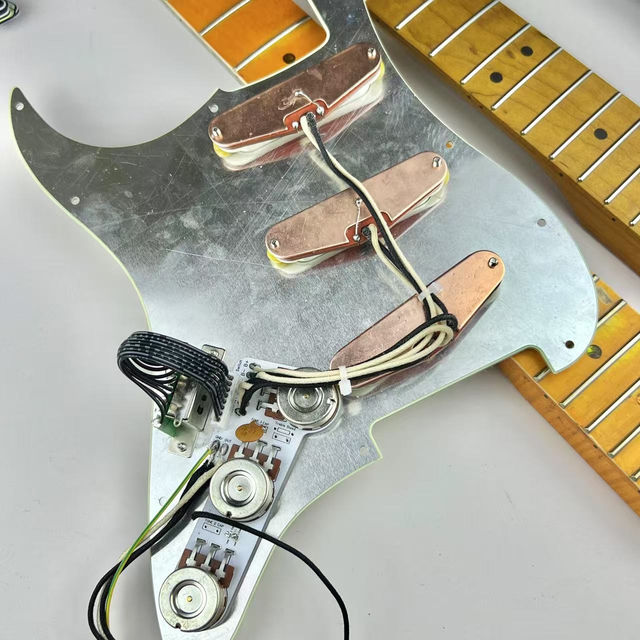 Kit de golpeador ST de guitarr - Diy Guitar Electronics Kit reseña y precio